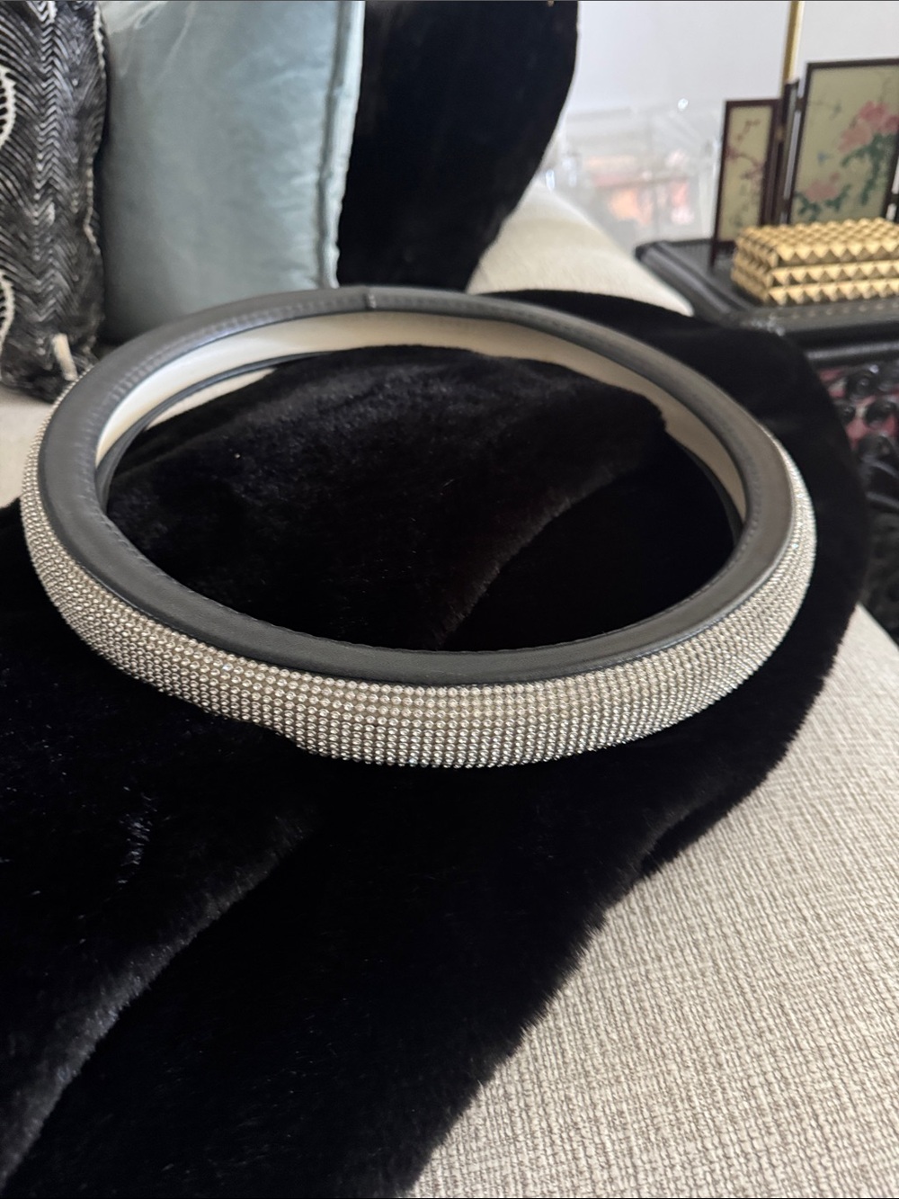 Steering wheel cover
